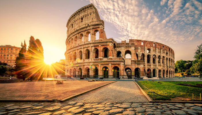 colosseum-rome-sunrise